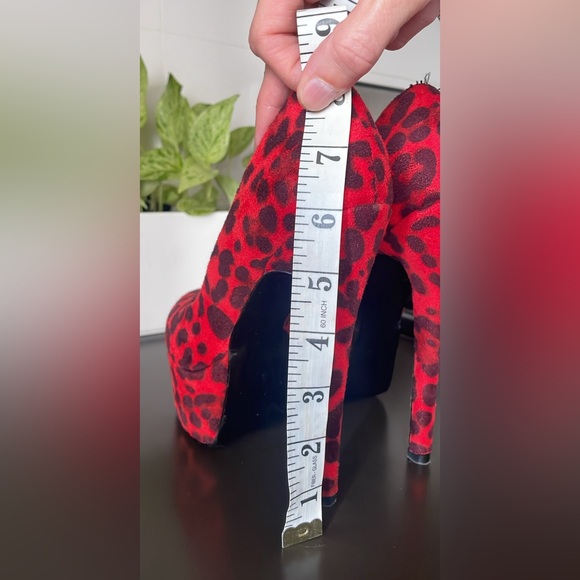 Red Velvet Leopard Pumps - Picture 4 of 5